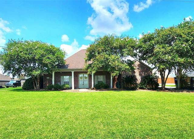 Property at 1466 Jamie Renee Ln, Lake Charles, LA 70605, 4 beds, 3 baths