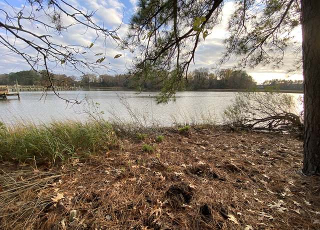 Property at 202 Hollywood Blvd, Yorktown, VA 23692