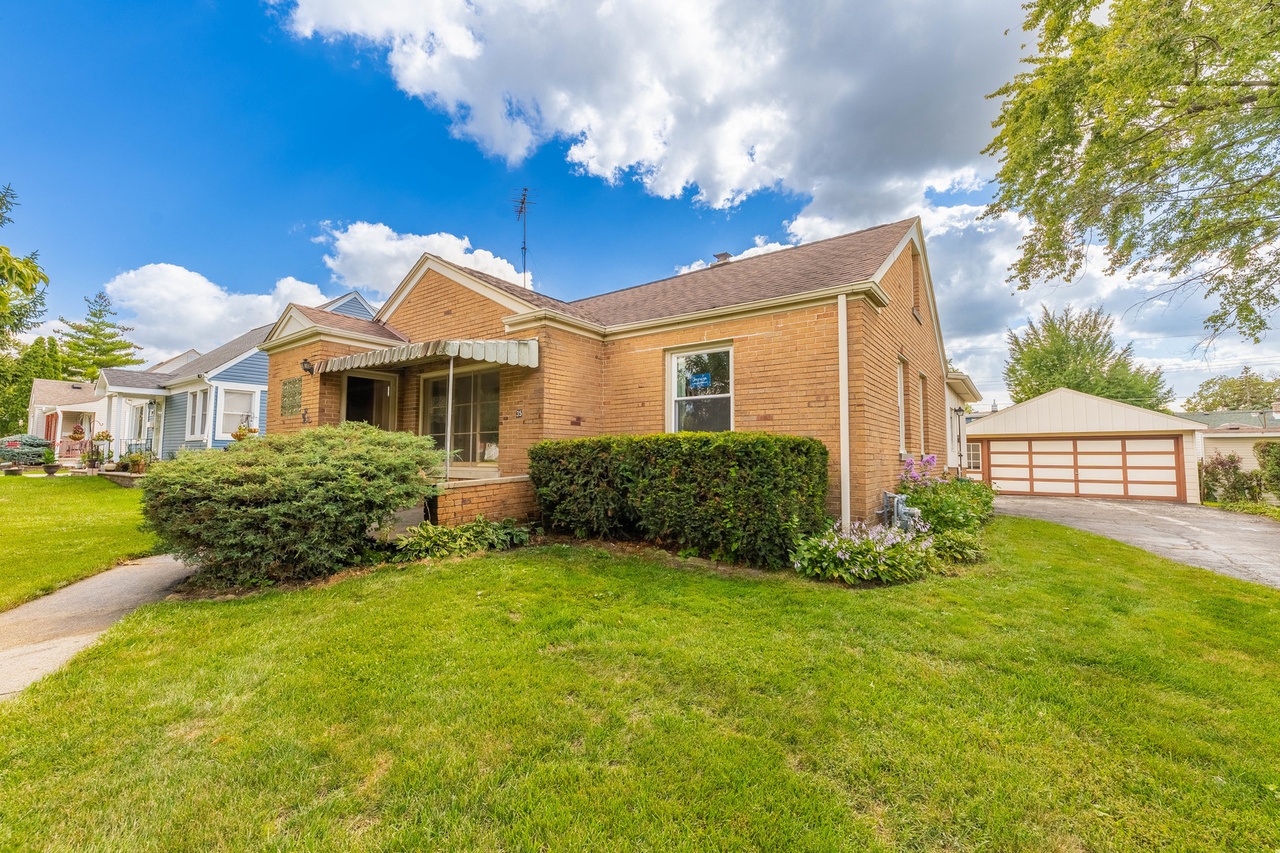 35 Bernice Ave, Northlake, IL 60164 | MLS# 11891004 | Redfin