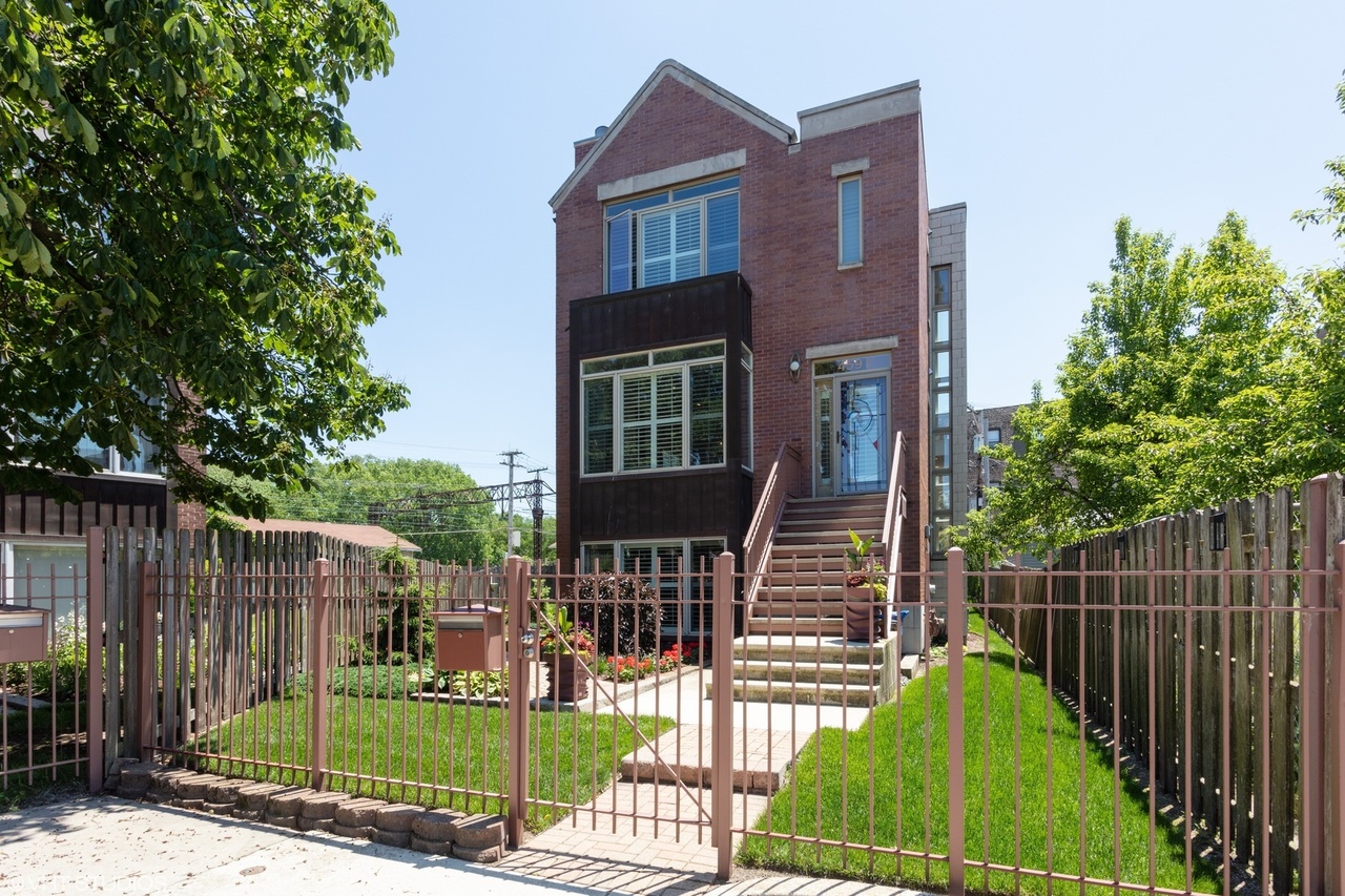4591 S Oakenwald Ave, Chicago, IL 60653 MLS 10436008 Redfin