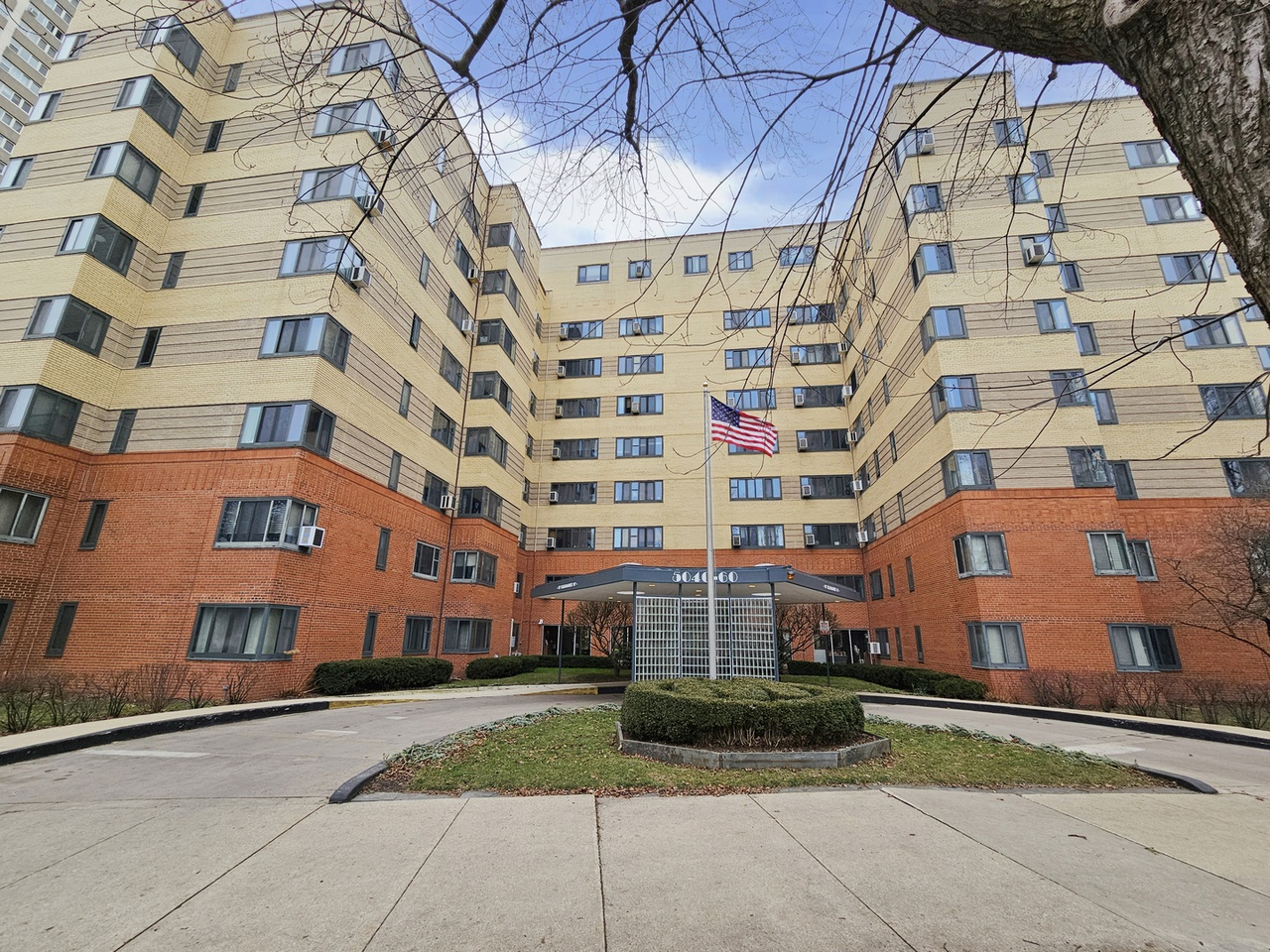 5052 N Marine Dr Unit 2D, Chicago, IL 60640 | MLS# 12003043 | Redfin