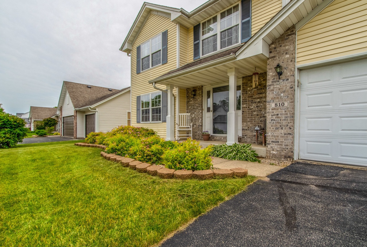 810 Winfield Dr, South Beloit, IL 61080 MLS 10427054 Redfin