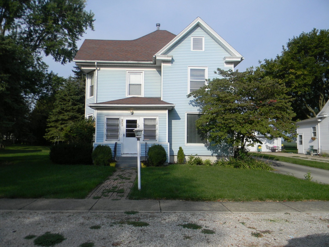 203 N Jefferson St, Flanagan, IL 61740 MLS 10516080 Redfin