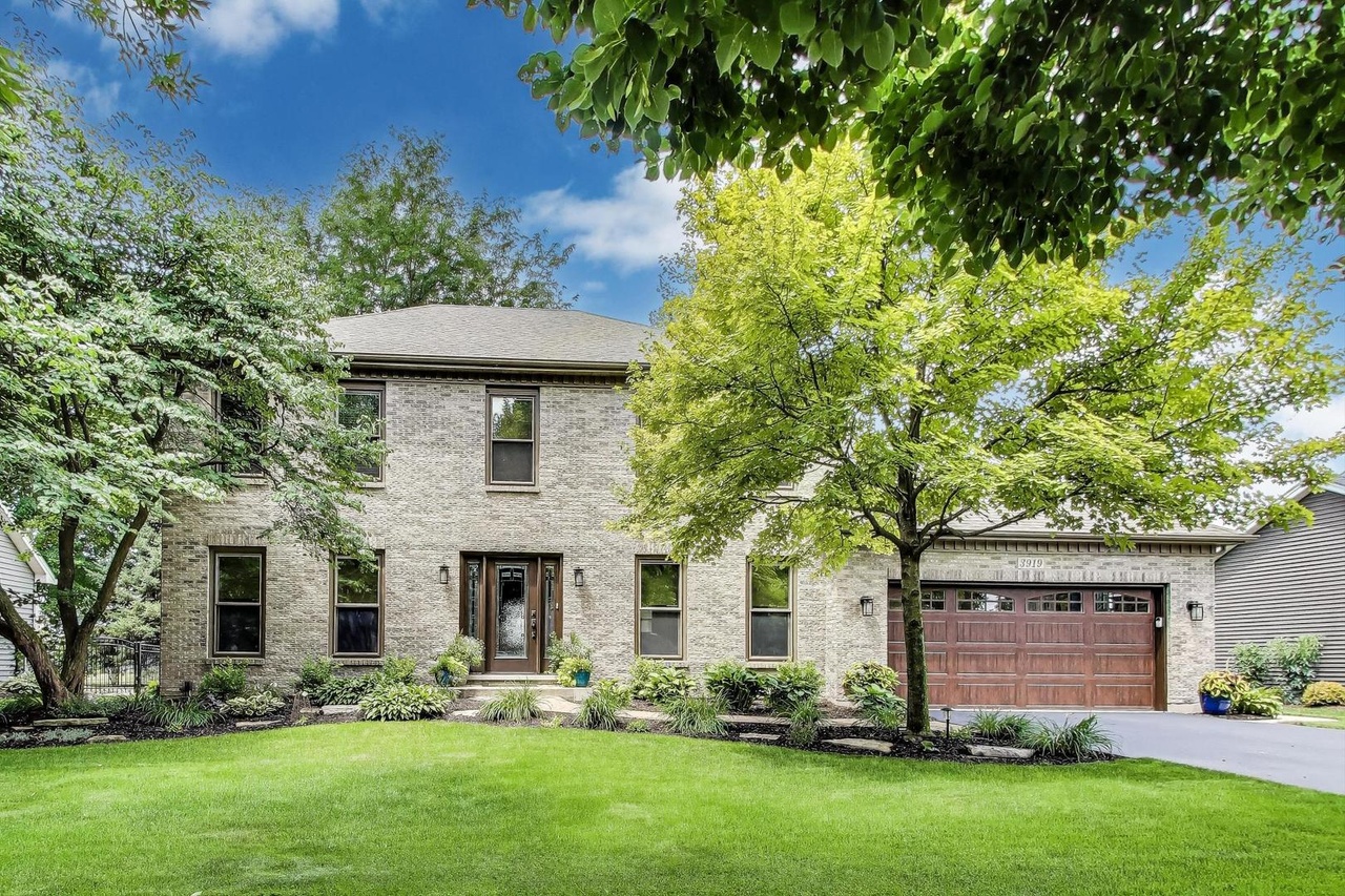 chan　3/4 3919 Falcon Dr, Naperville, IL 60564 | MLS# 12423086 | Redfin