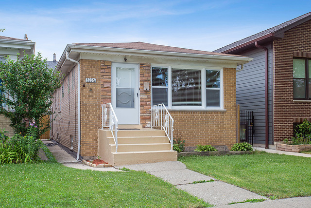 3236 N Kildare Ave, Chicago, IL 60641 | MLS# 10505127 | Redfin