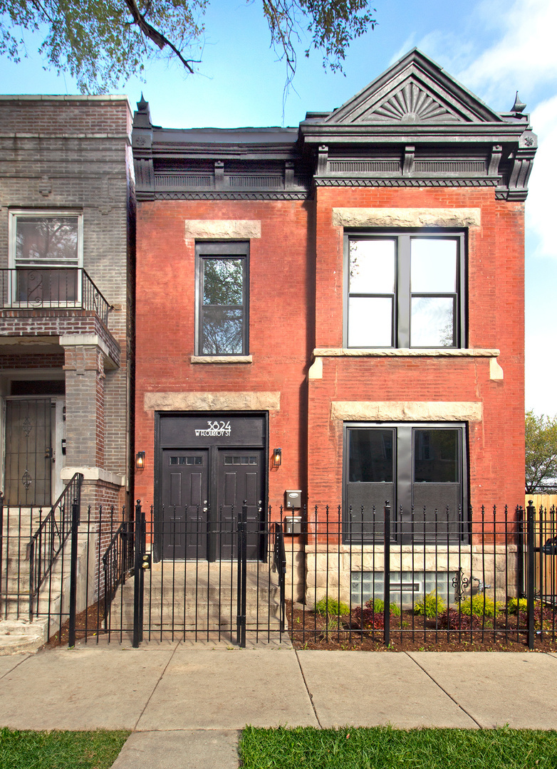 3824 W Flournoy St, Chicago, IL 60624 | MLS# 11932155 | Redfin