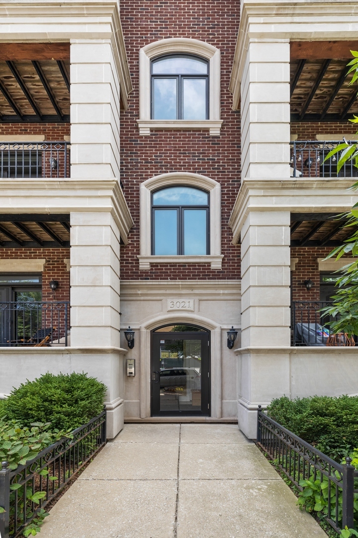 3021 N Southport Ave Unit 3B, Chicago, IL 60657 MLS 11482169 Redfin
