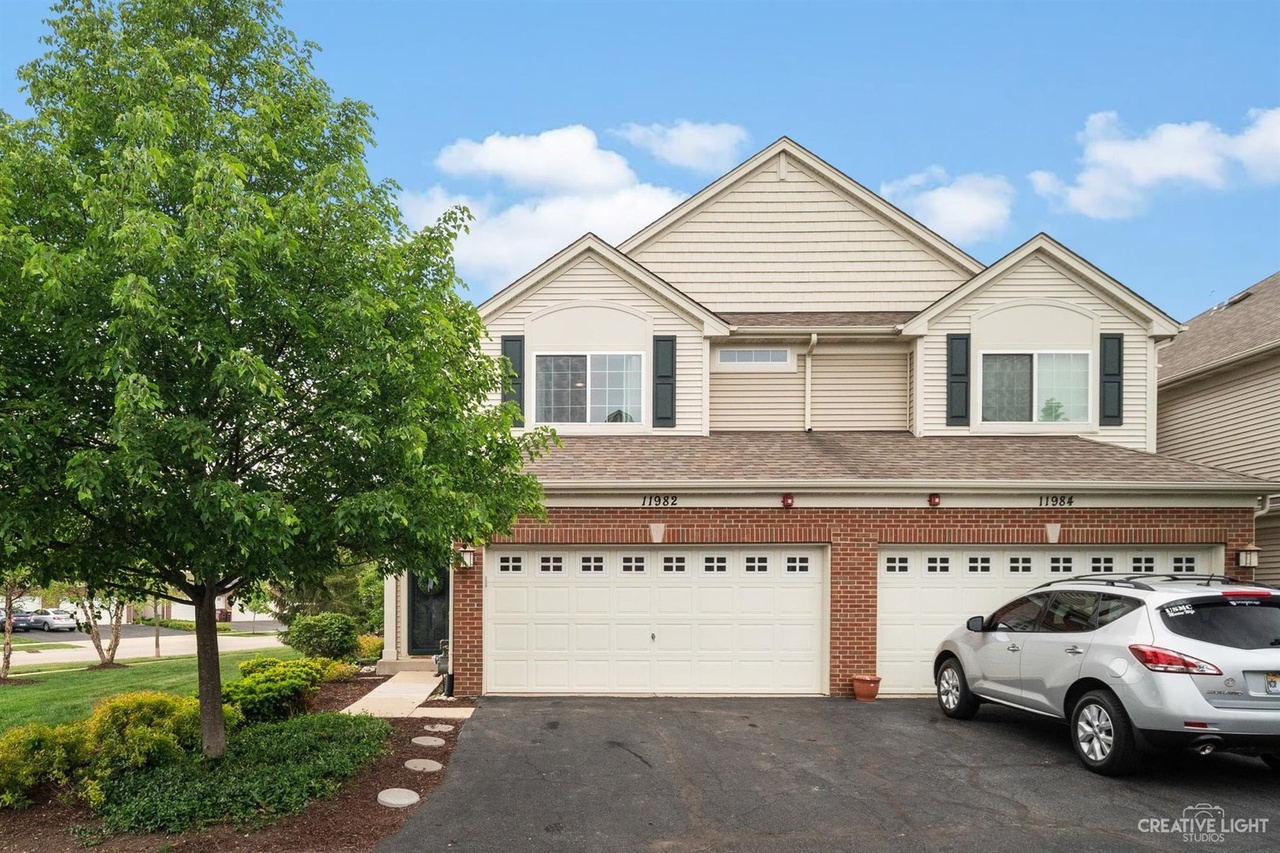 11982 Brunschon Ln Huntley Il 60142 Mls 11093188 Redfin