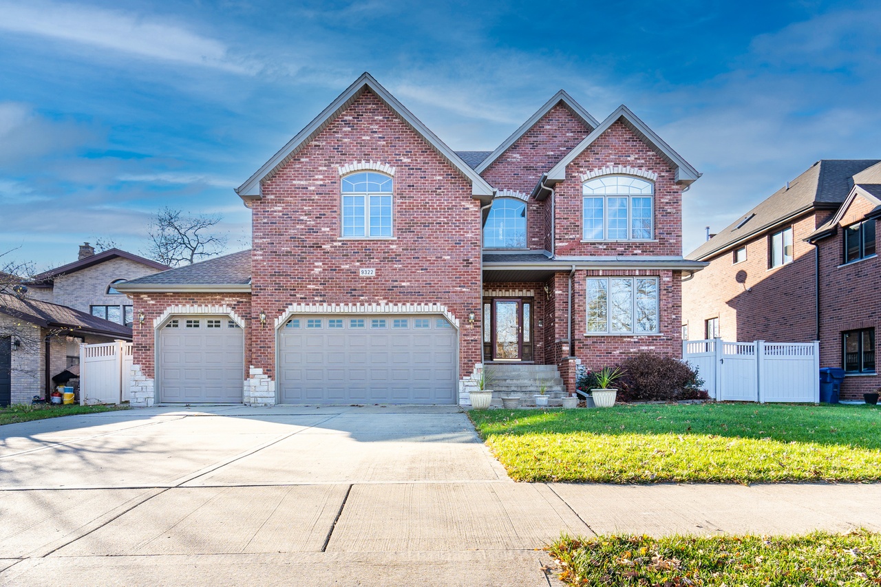 9322 S 83rd Ct, Hickory Hills, IL 60457 | MLS# 10933199 ...