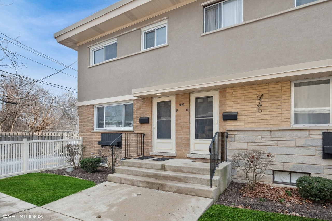 610 S Milwaukee Ave Unit F, Libertyville, IL 60048 | MLS# 11992215 | Redfin