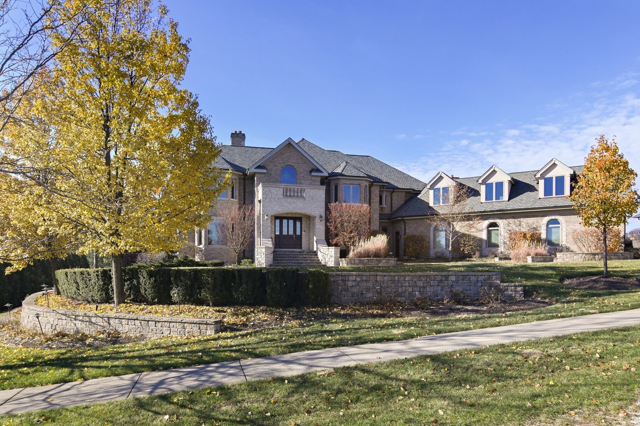 8744 Johnston Rd, Burr Ridge, IL 60527 MLS 09813220 Redfin