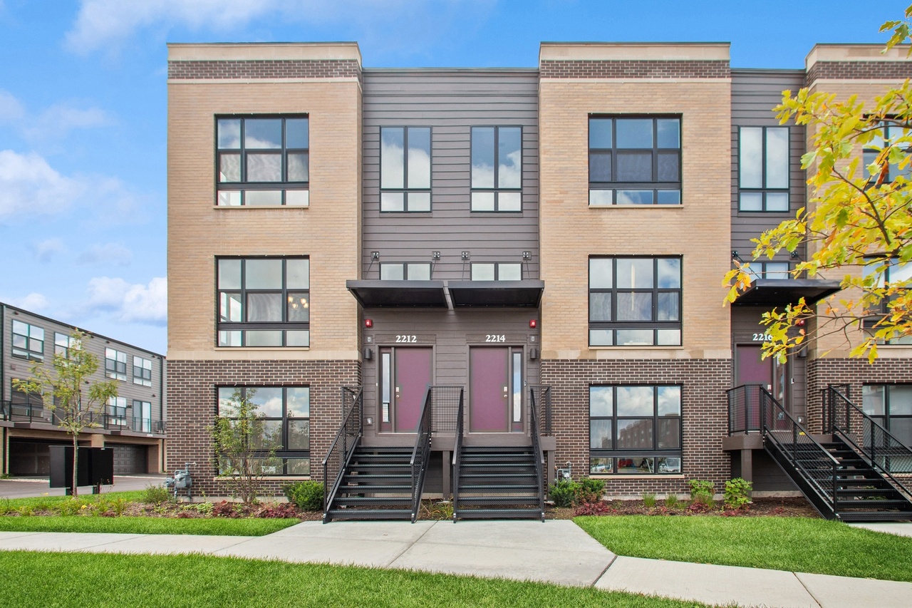 2212 Venture Dr Schaumburg IL 60173 MLS# 11886224 Redfin 2212 Venture Dr Schaumburg IL 60173 MLS# 11886224 Redfin