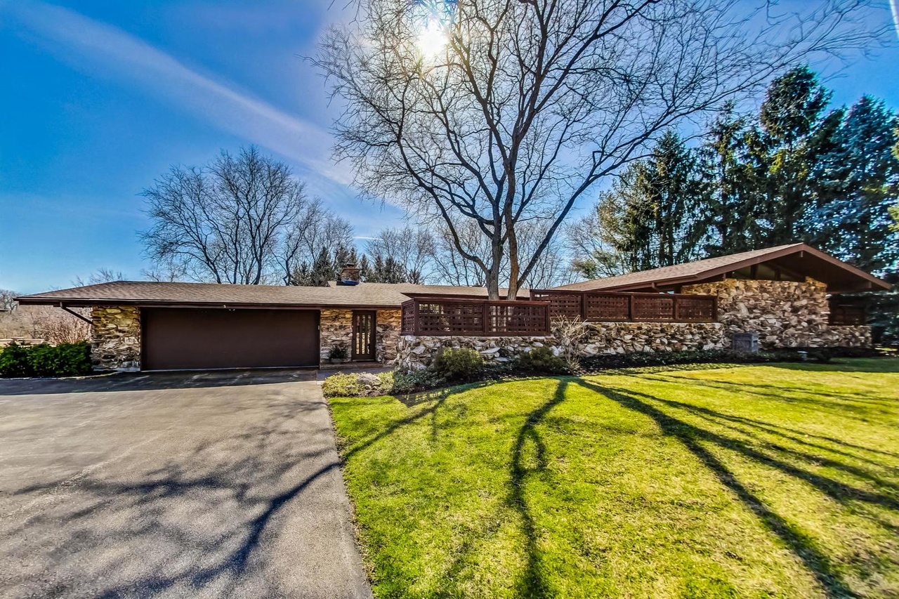 5 S Highview Cir, Hawthorn Woods, IL 60047 MLS 11990233 Redfin