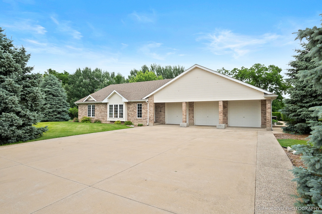 14958 Chais Ct E, HINCKLEY, IL 60520 MLS 10077240 Redfin