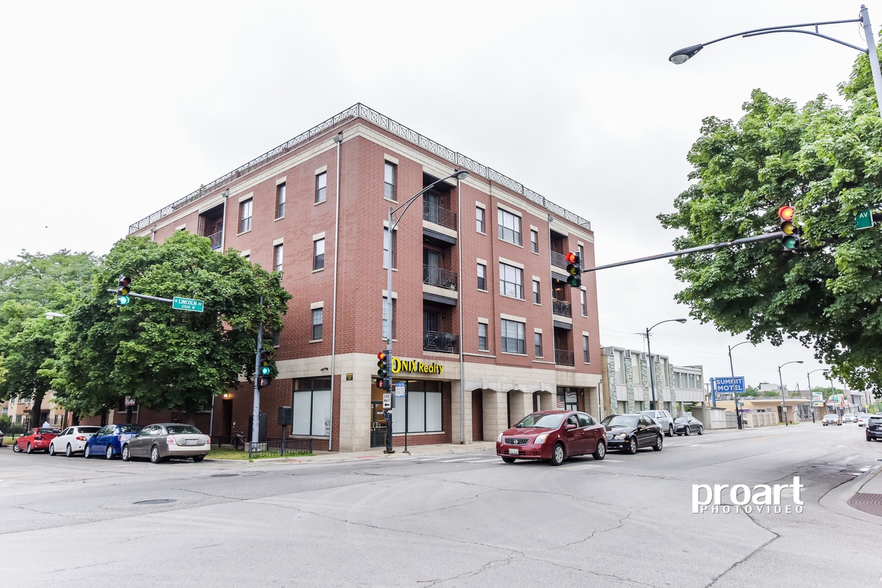 5300 N Lincoln Ave Unit 3C, Chicago, IL 60625 | MLS# 11336240 | Redfin