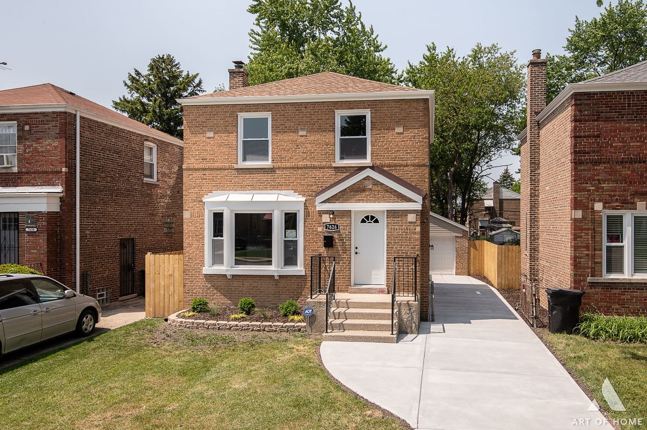 7626 S Hoyne Ave, Chicago, IL 60620 | MLS# 11792263 | Redfin