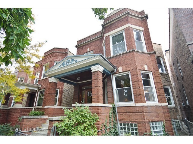 2848 w chicago ave