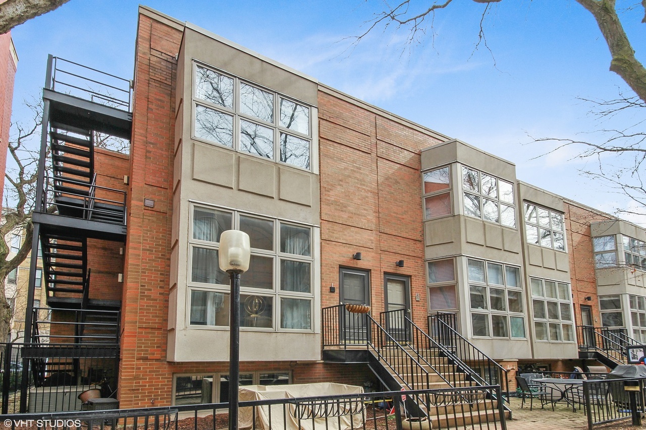 2024 N RACINE Ave Unit I, CHICAGO, IL 60614 | MLS# 09854302 | Redfin