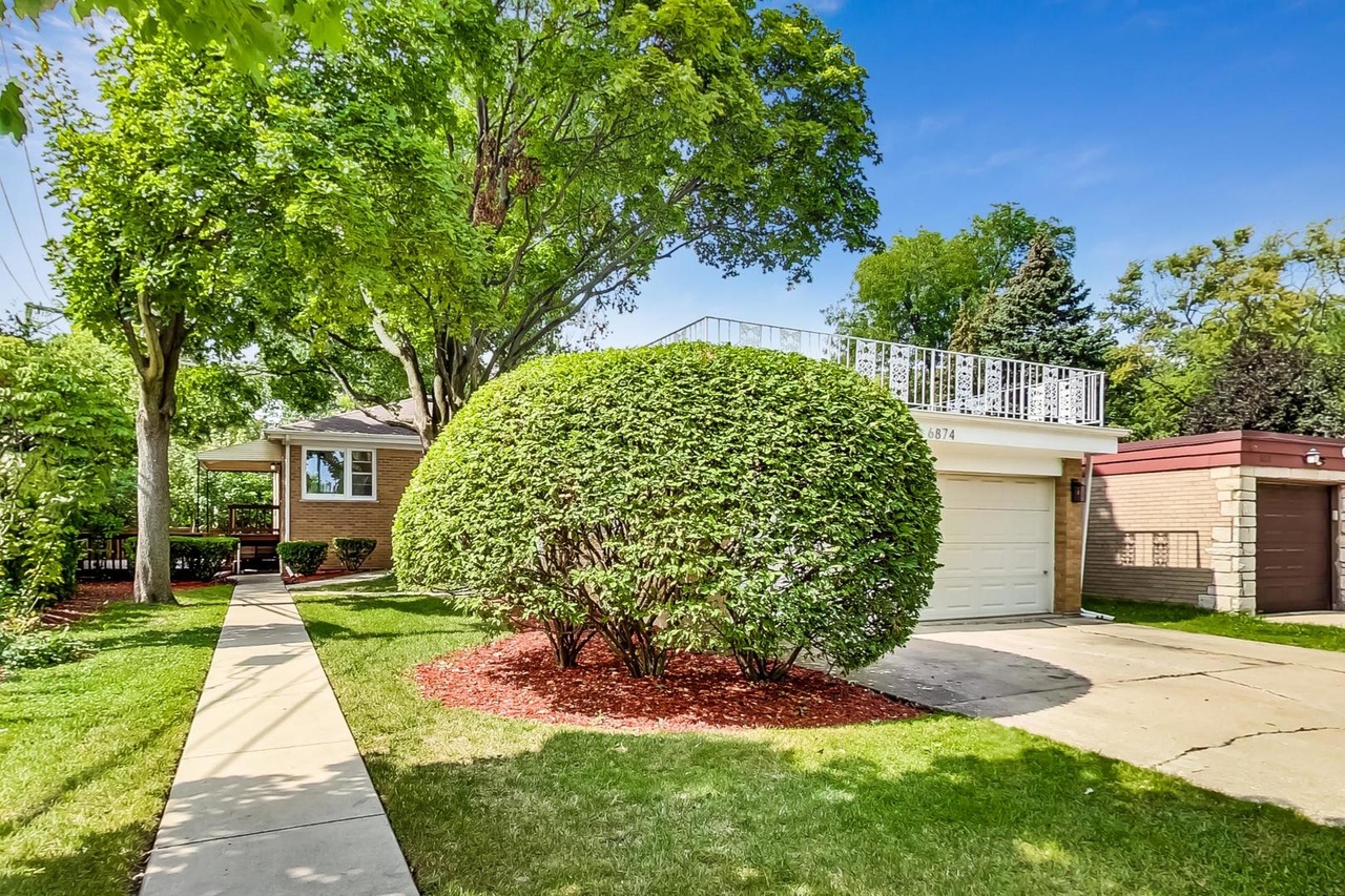 6874 N Lehigh Ave, Chicago, IL 60646