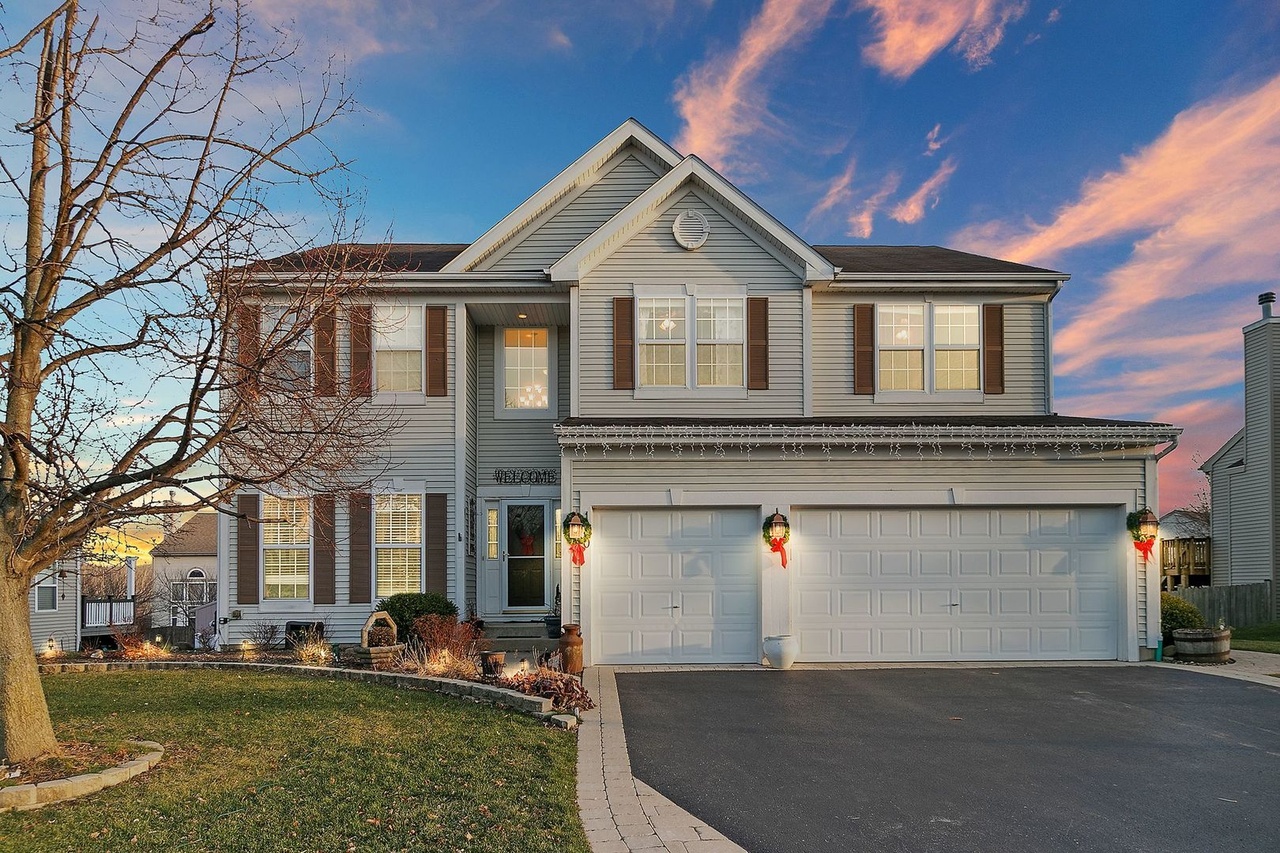 130 Norman Dr, McHenry, IL 60050