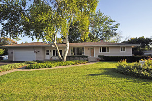 10187 W Fairbanks Ave, Beach Park, IL 60099
