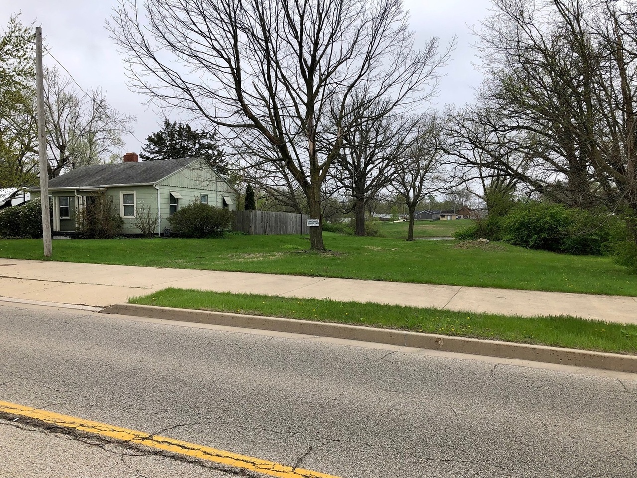 1001 E Lincoln St, Bloomington, IL 61701 MLS# 11395328 Redfin