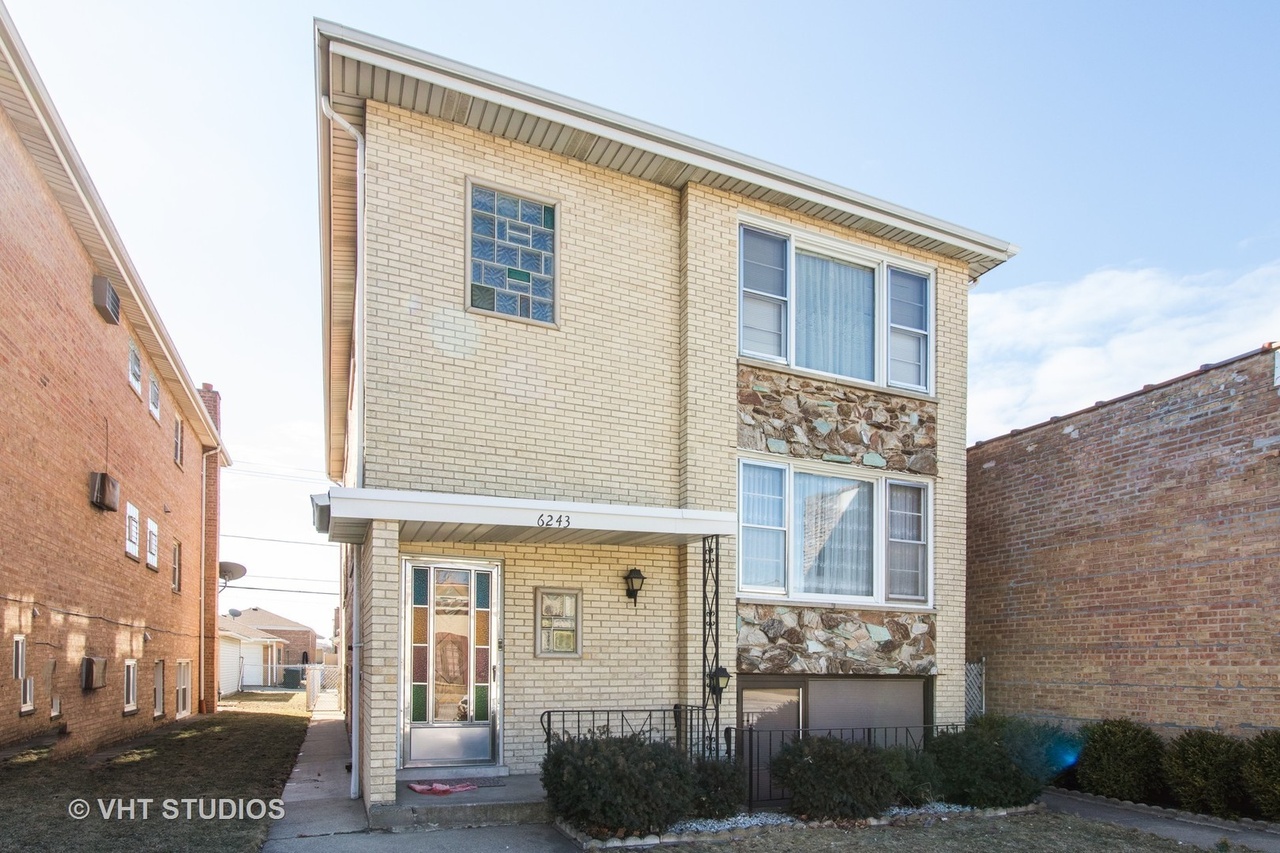 6243 W 63rd St, Chicago, IL 60638 | MLS# 10301333 | Redfin