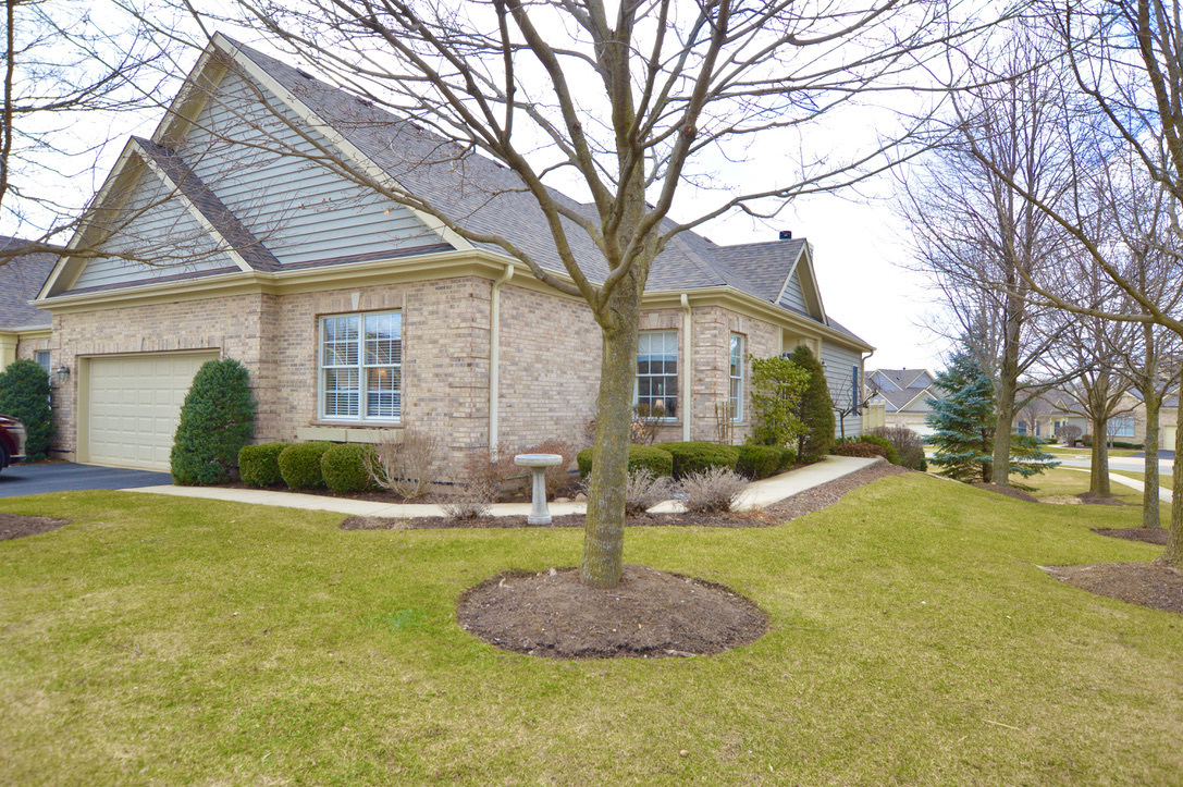 2015 Harrow Gate Dr, Woodstock, IL 60098 MLS 11981333 Redfin