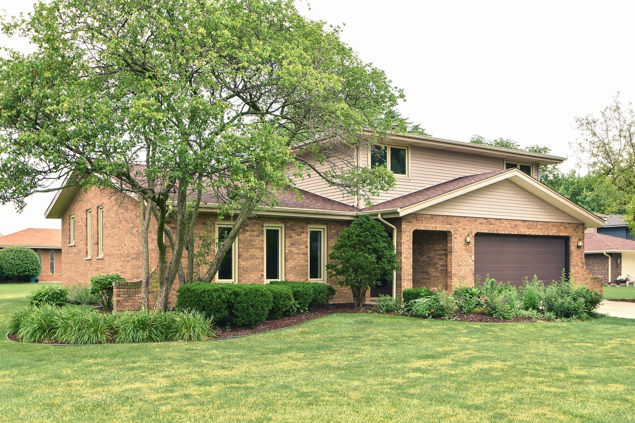 14347 Maycliff Dr, Orland Park, IL 60462 | MLS# 09690337 ...