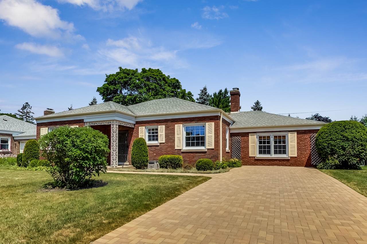 5336 Washington St Skokie Il Mls Redfin 5336 Washington St Skokie Il Mls Redfin