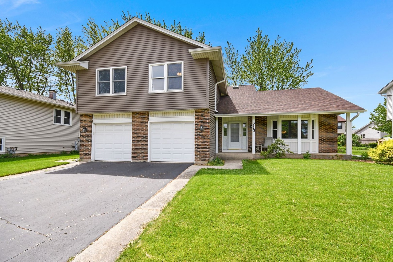 712 Michigan Ln, Elk Grove Village, IL 60007 MLS 10819354 Redfin