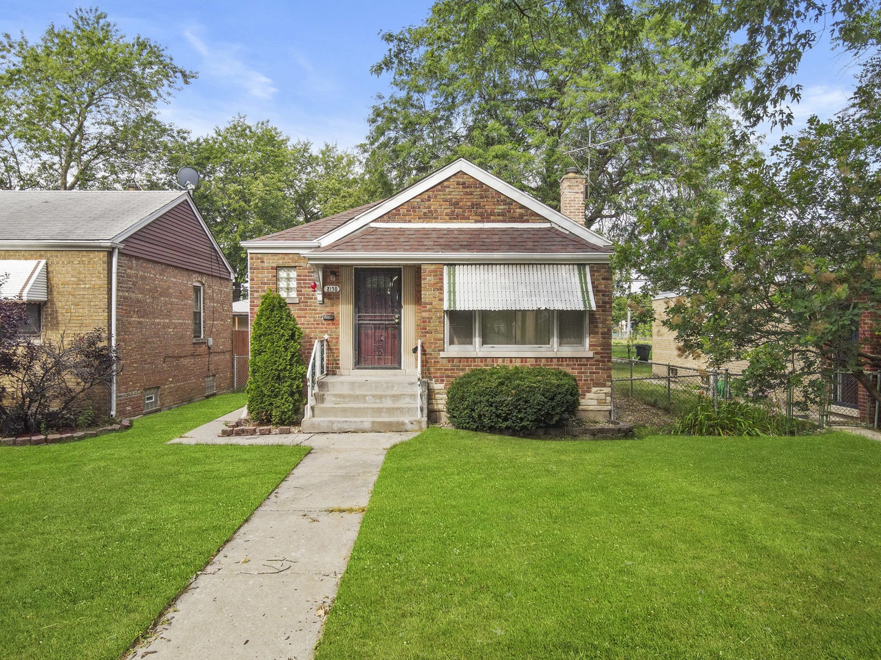 8130 S Homan Ave, Chicago, IL 60652 | Redfin