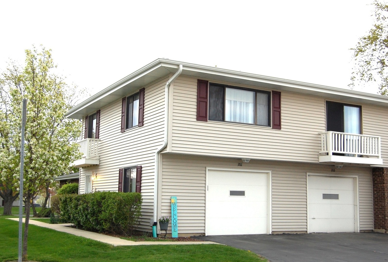 101 TONSET Ct Schaumburg IL 60193 Redfin 101 TONSET Ct Schaumburg IL 60193 Redfin