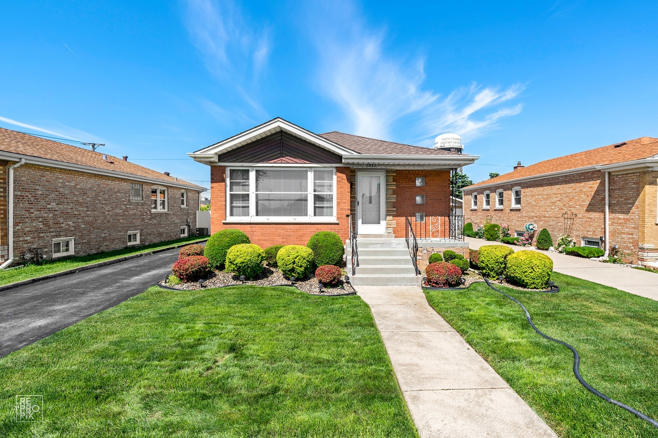 7842 Lamon Ave, Burbank, IL 60459 MLS 11461392 Redfin