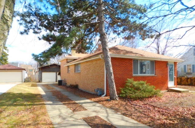 477 N Van Auken St, Elmhurst, IL 60126 | Redfin