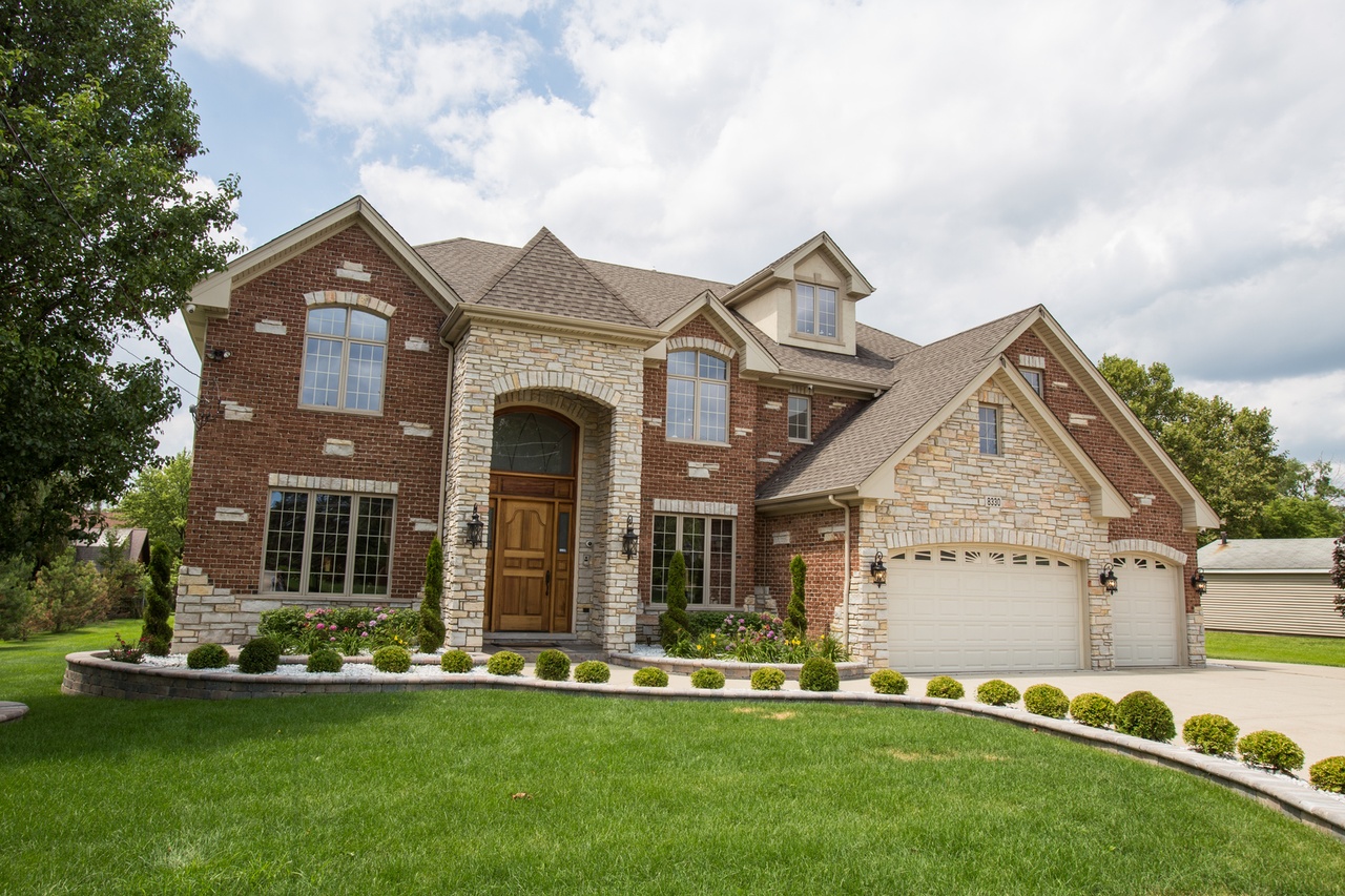 8330 S 84th Ct, Hickory Hills, IL 60457 | Redfin