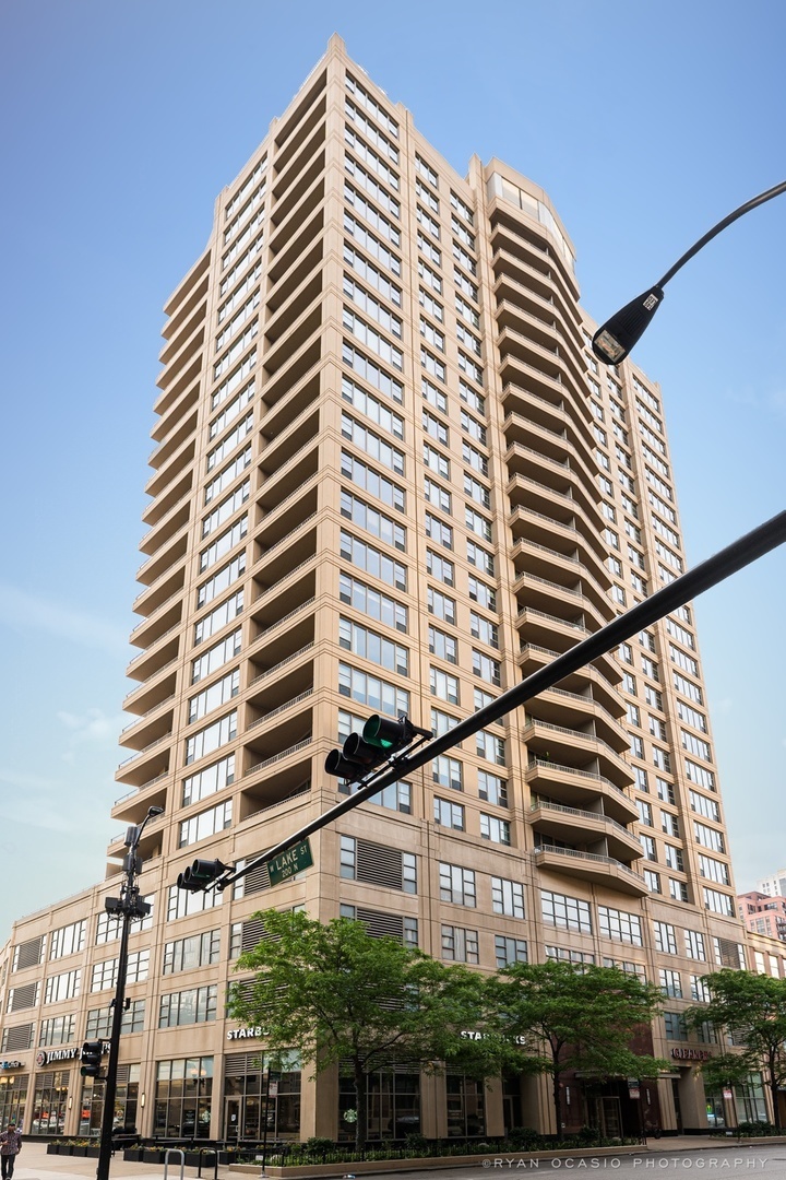 200 N Jefferson St #1710, Chicago, IL 60661 | MLS# 11085445 | Redfin