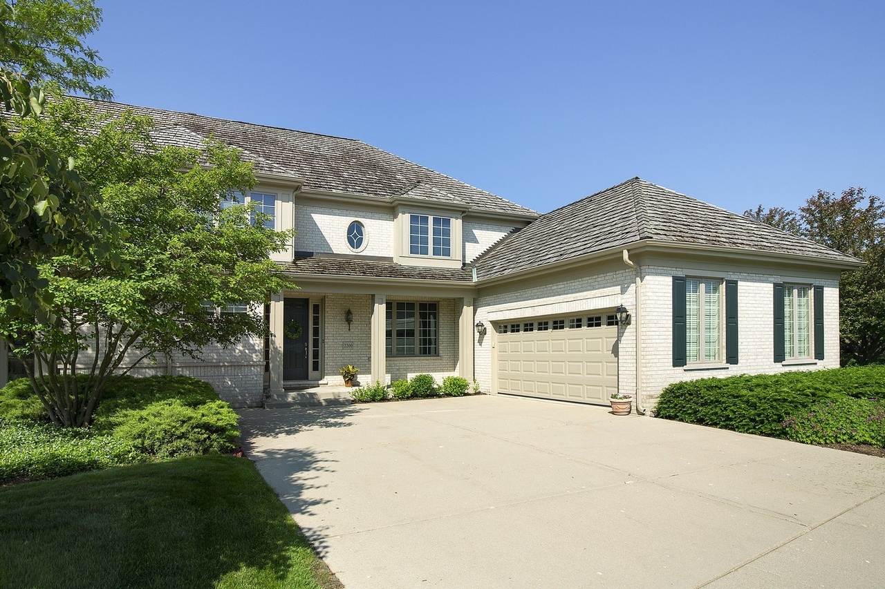 2200 Royal Ridge Dr, Northbrook, IL 60062 MLS 10409459 Redfin