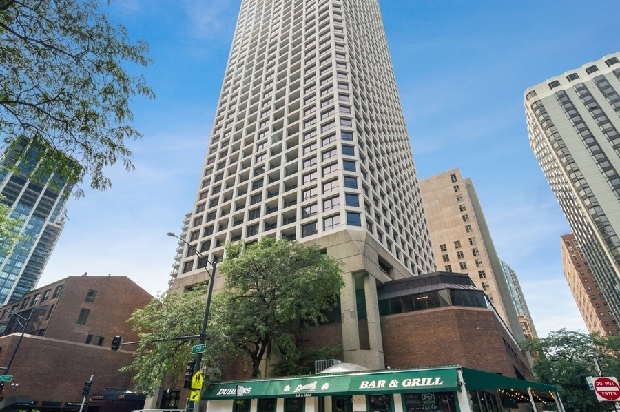 1030 N State St Unit 13C, Chicago, IL 60610 | Redfin