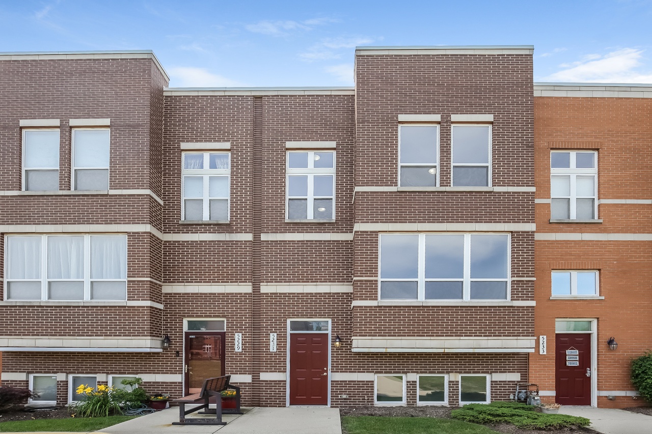 5231 W Galewood Ave, Chicago, IL 60639 MLS 10117493 Redfin
