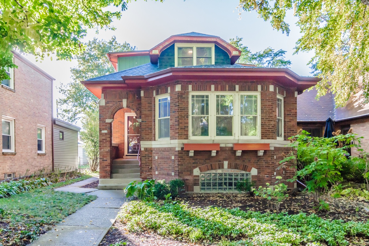 5924 N Kostner Ave, Chicago, IL 60646 | MLS# 11661519 | Redfin