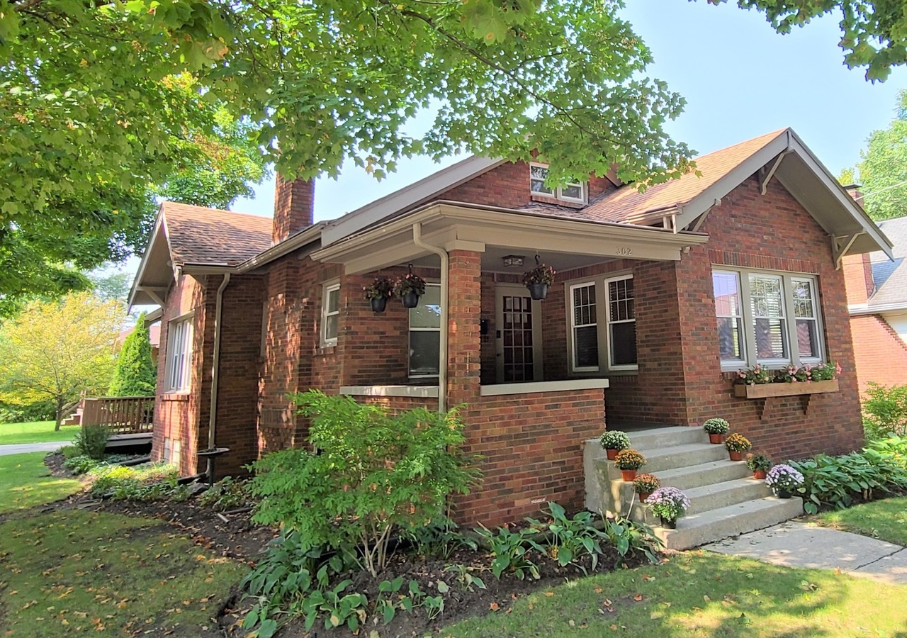 302 N ROCKFORD Ave, Rockford, IL 61107 MLS 10862522 Redfin