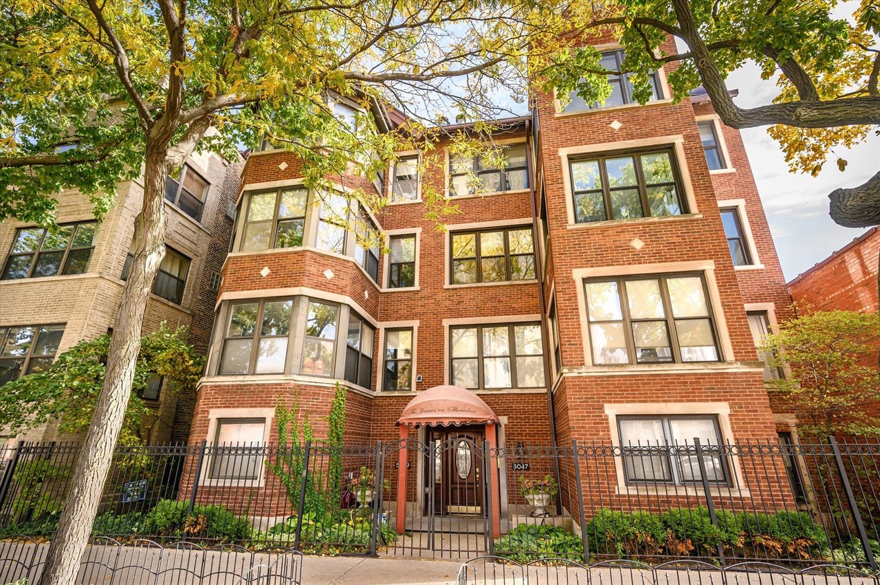 5047 N Sheridan Rd Unit 3S, Chicago, IL 60640 | MLS# 11711522 | Redfin