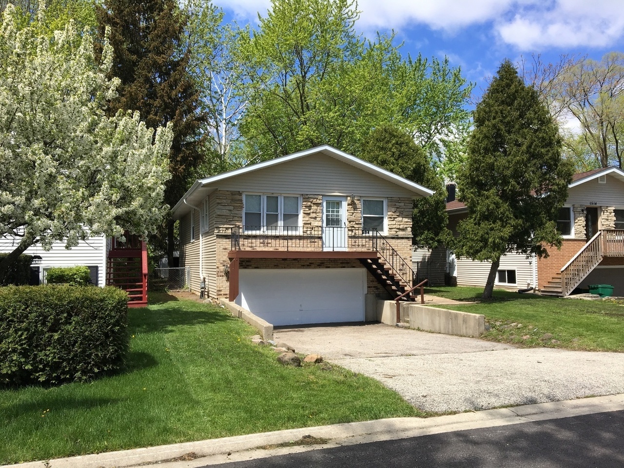 1512 Chestnut Dr