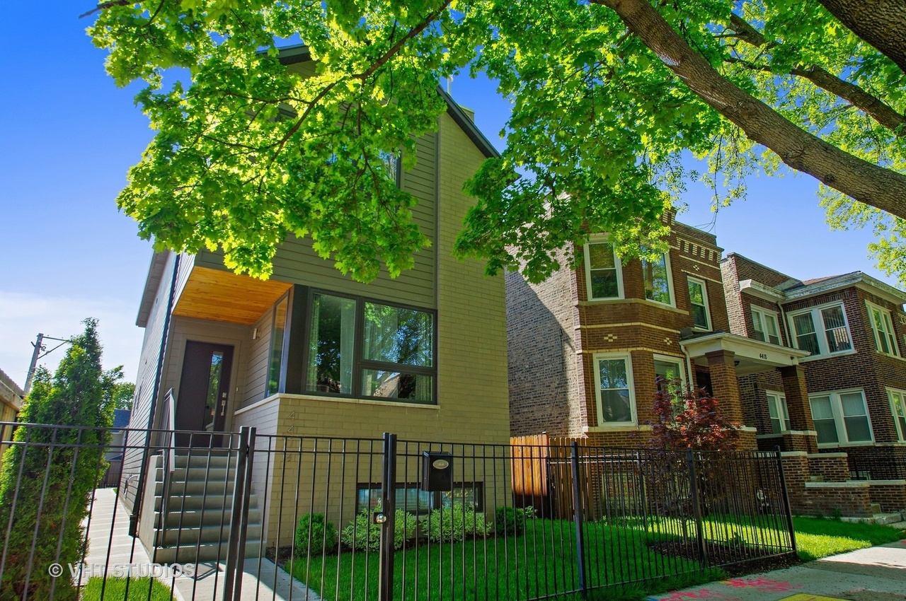 Albany Park Single Family