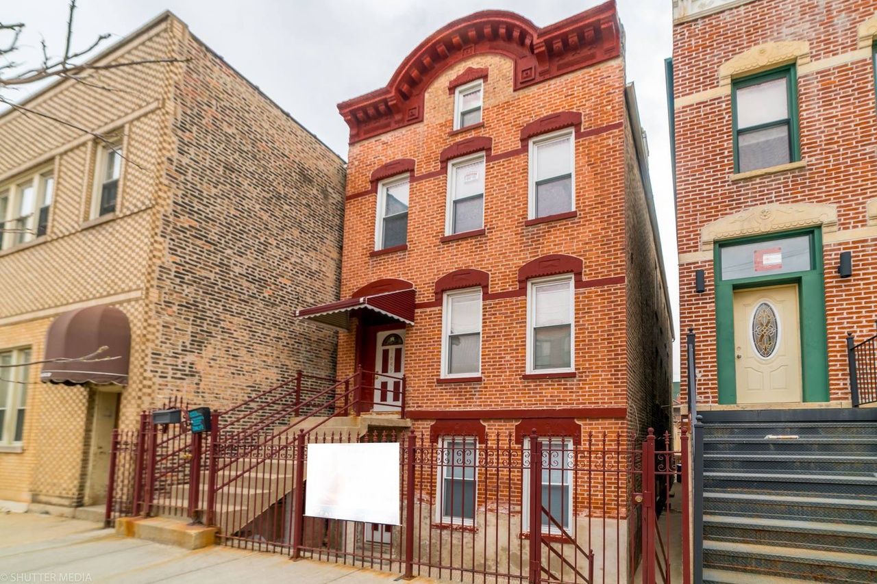 1649-s-throop-st-chicago-il-60608-mls-09939633-redfin