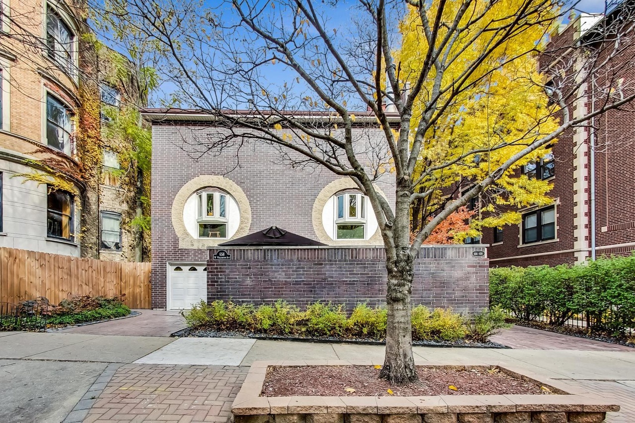 658 W Belden Ave Chicago Il