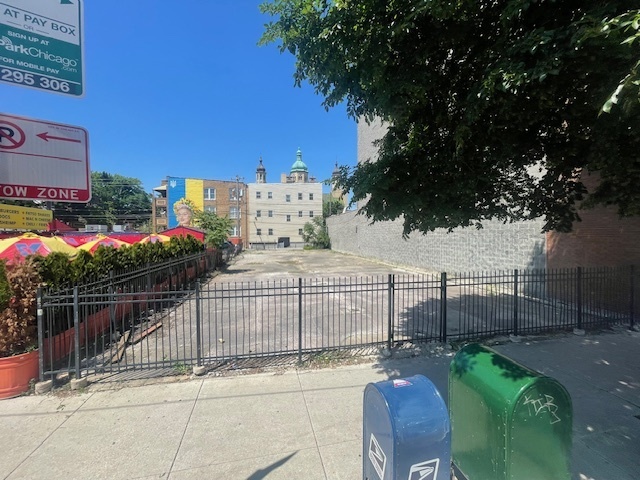 2242 w chicago ave chicago il 60622