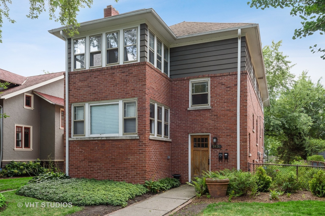 2026 Lincoln St, Evanston, IL 60201 | MLS# 10823649 | Redfin