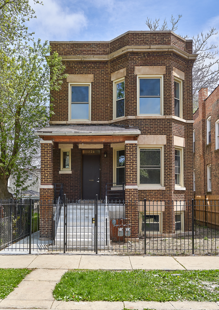 735 N Monticello Ave, Chicago, IL 60624 | MLS# 10706653 | Redfin